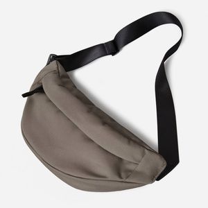 NWT Everlane The ReNew Transit Sling Bag Warm Charcoal Grey One Size